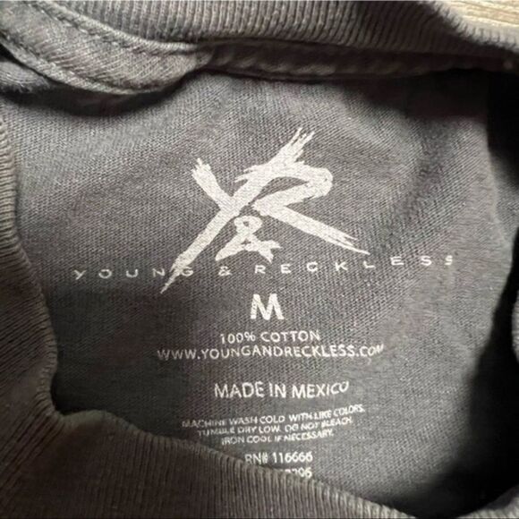 Young & Reckless Short Sleeve Shirt Size Medium - Picture 3 of 6